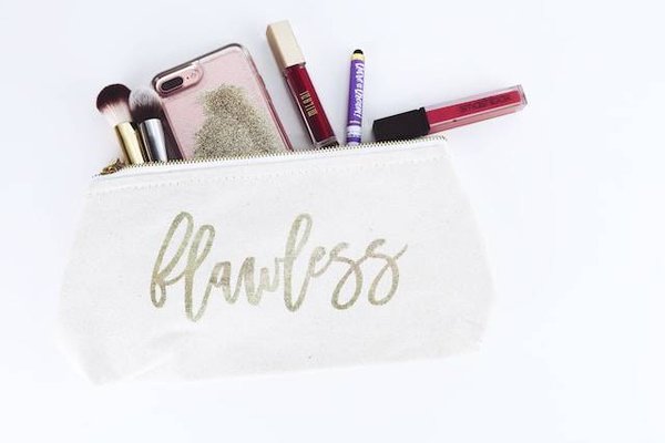 Comment se maquiller selon son type de peau, la forme de son visage, la couleur de ses yeux ou de ses cheveux ? Les astuces à connaitre !