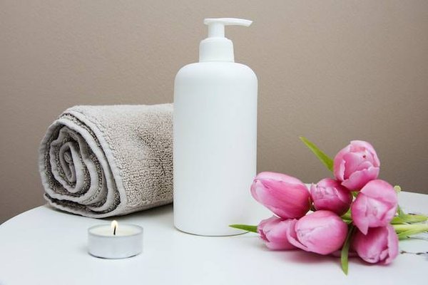 Les avantages et les risques des soins d'esthétique sur le corps et l'esprit